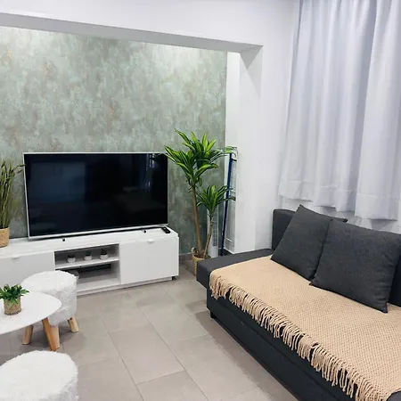 Americas Tropical Nights بلايا ذي لاس أميريكاس